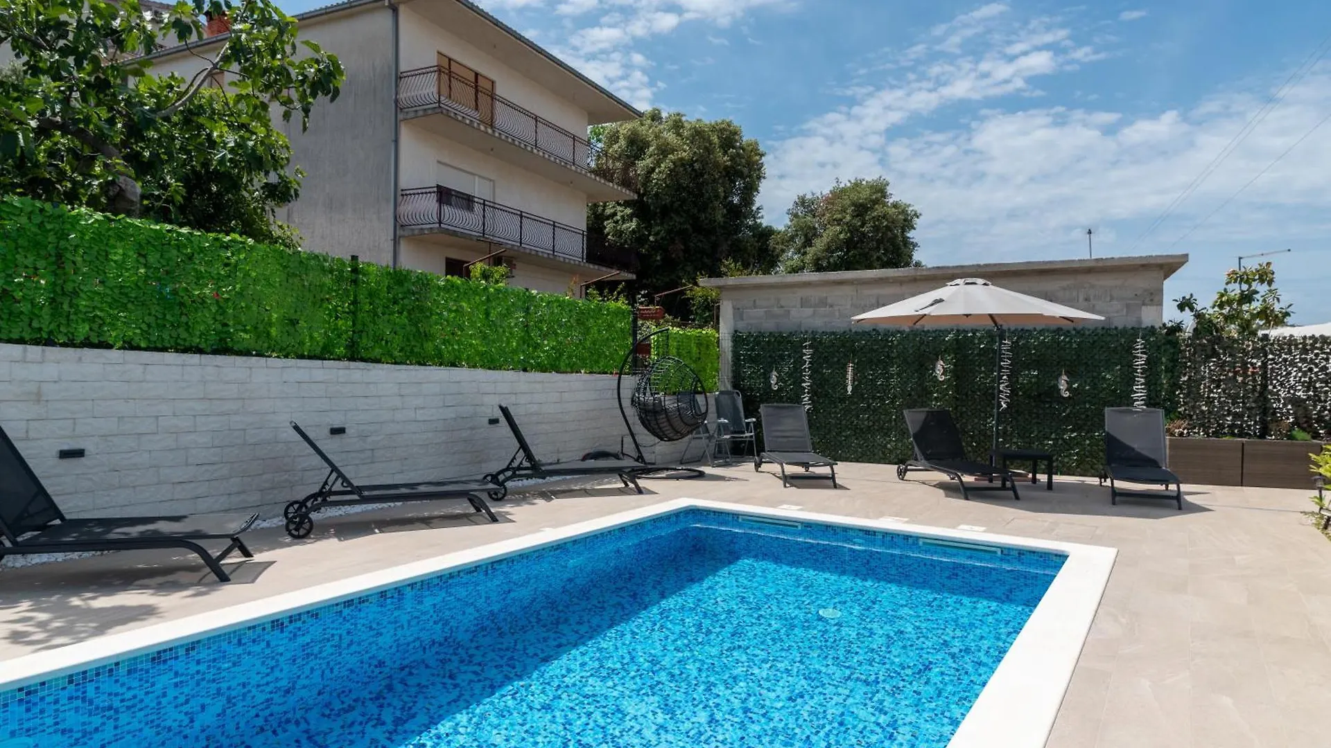 House Antonija, Relax By The Sea Apartment Seget Vranjica