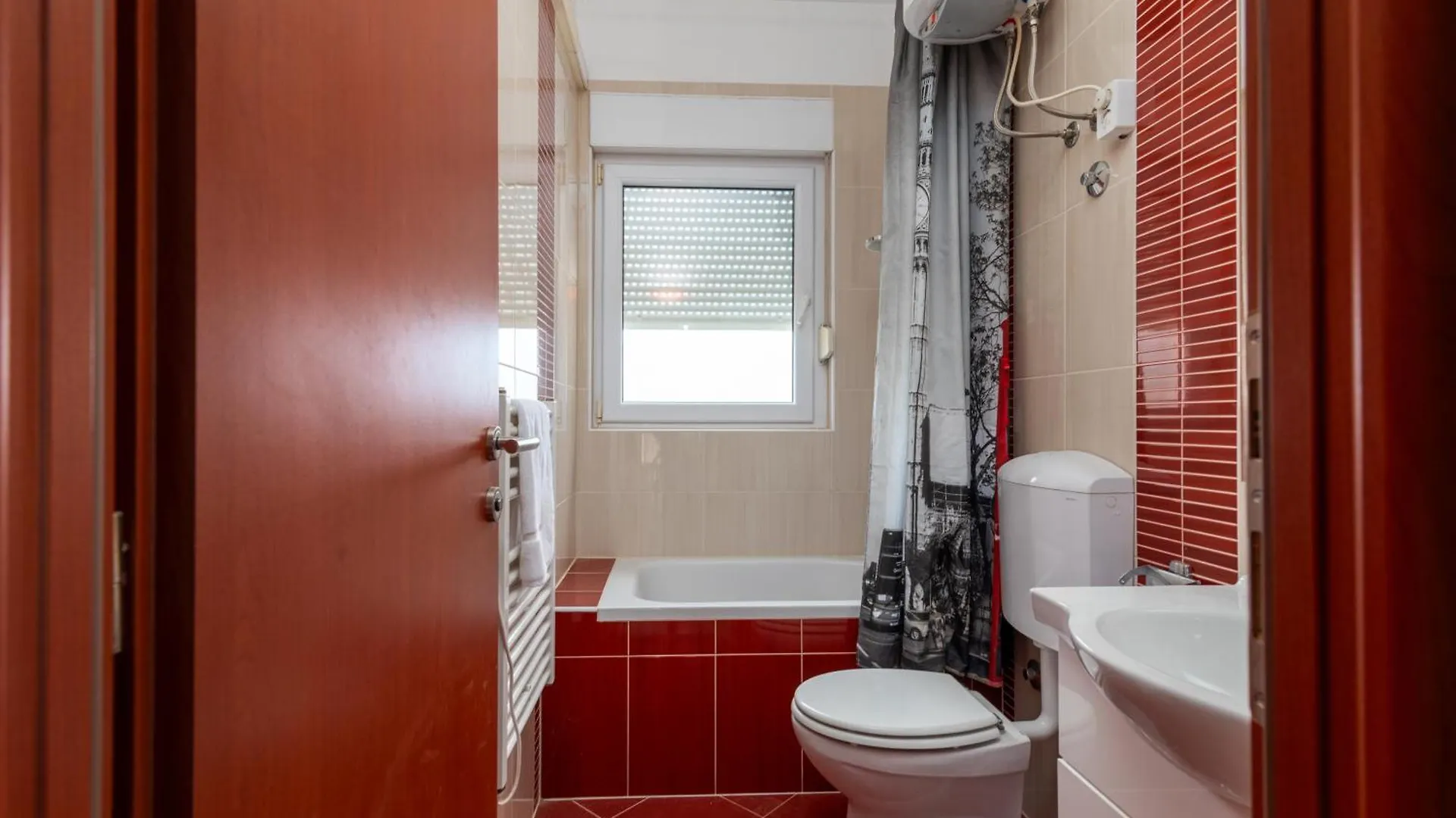 House Antonija, Relax By The Sea Apartment Seget Vranjica