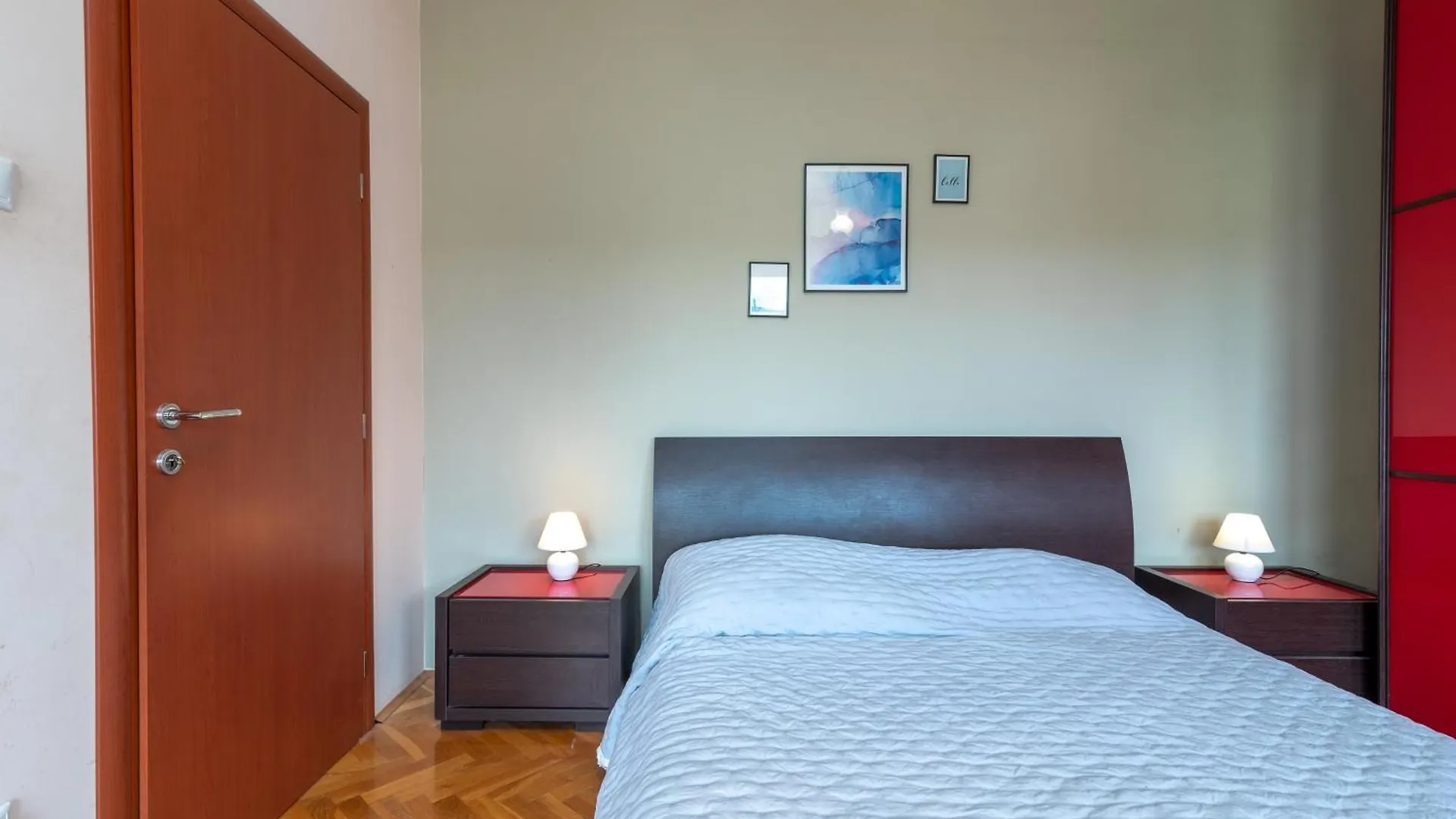 House Antonija, Relax By The Sea Apartment Seget Vranjica