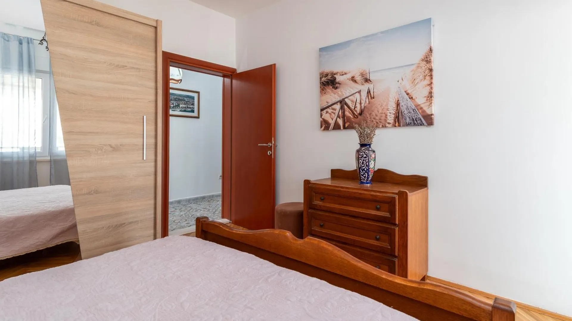 House Antonija, Relax By The Sea Apartment Seget Vranjica Croatia