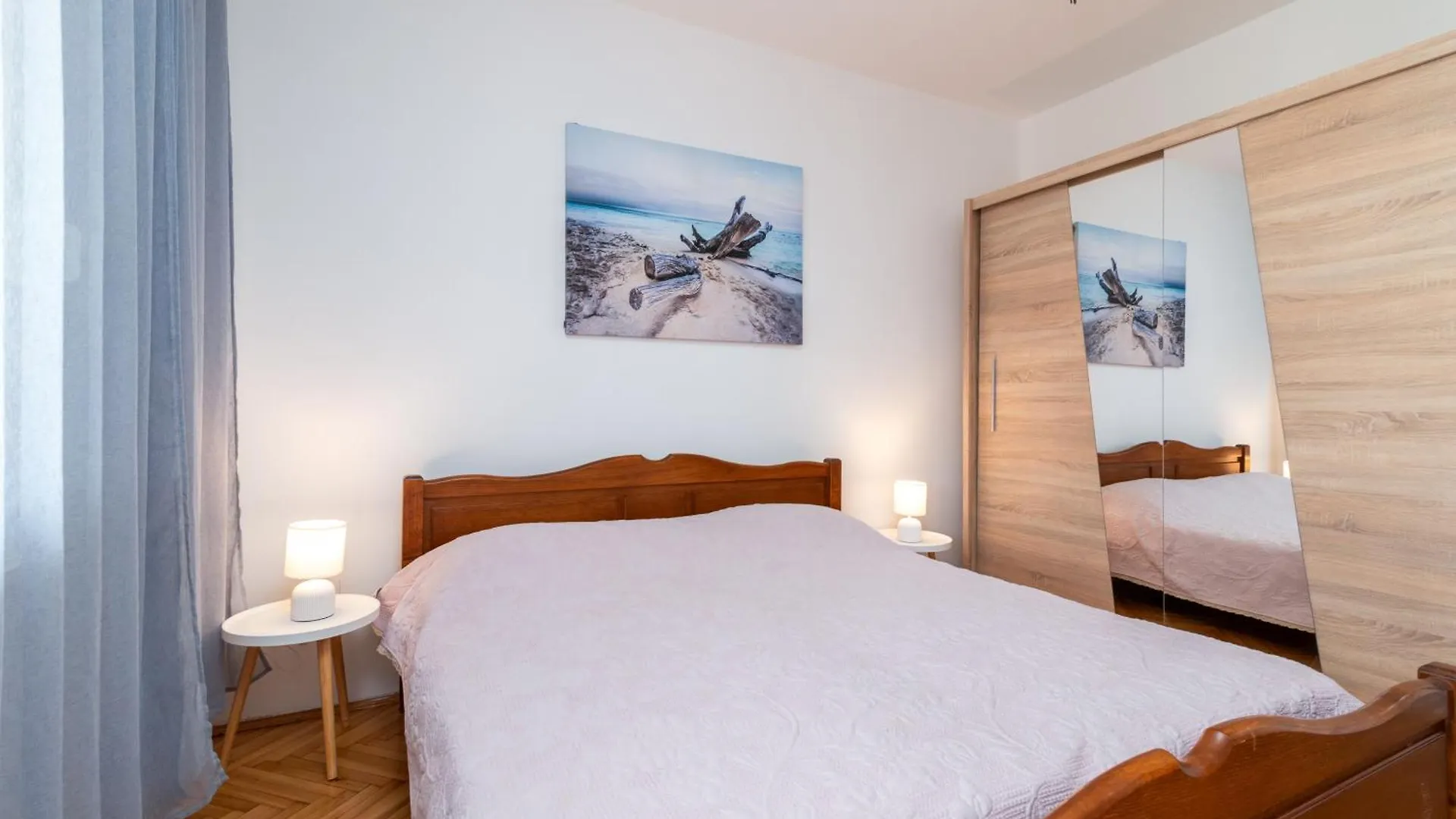 House Antonija, Relax By The Sea Apartment Seget Vranjica
