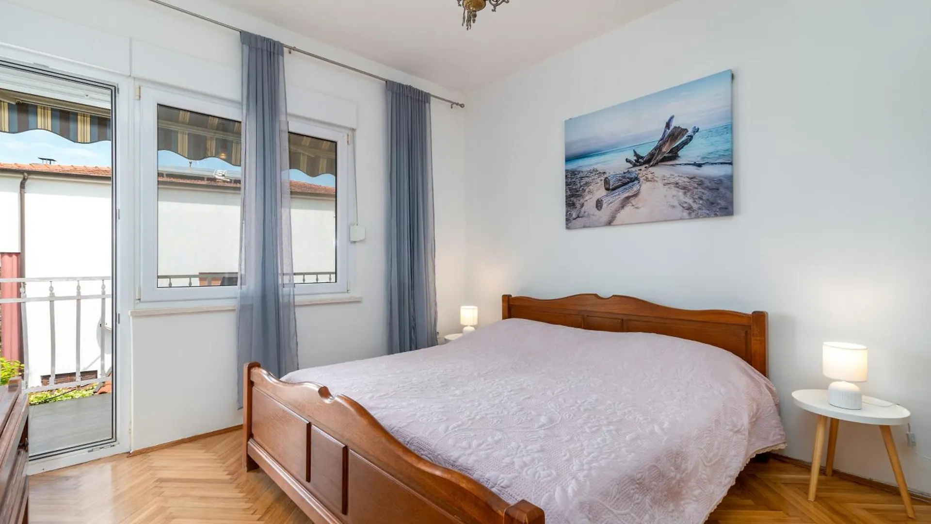 House Antonija, Relax By The Sea Apartment Seget Vranjica