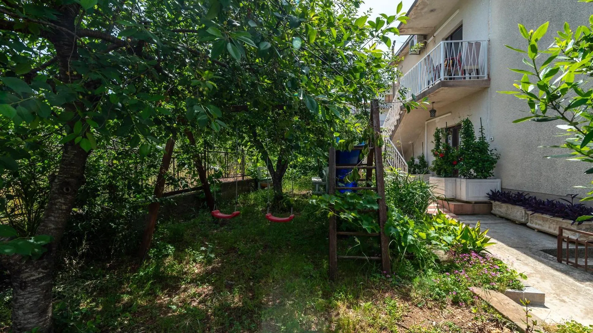 House Antonija, Relax By The Sea Apartment Seget Vranjica